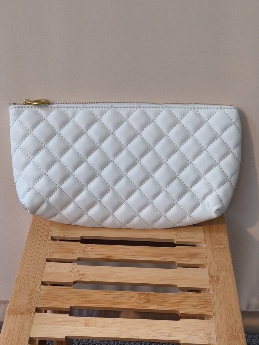 NWOT White Quilted Zip Pouch - Women's Bag